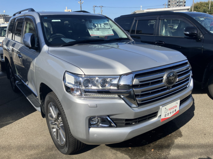 U-Car金沢御影店 中古車情報★ランドクルーザー 入荷しました★