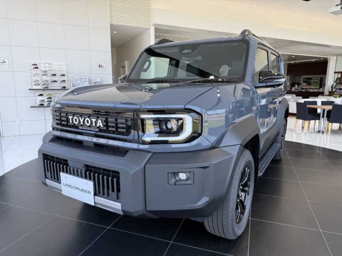 話題の新型ランドクルーザー"FJ"がキター！
