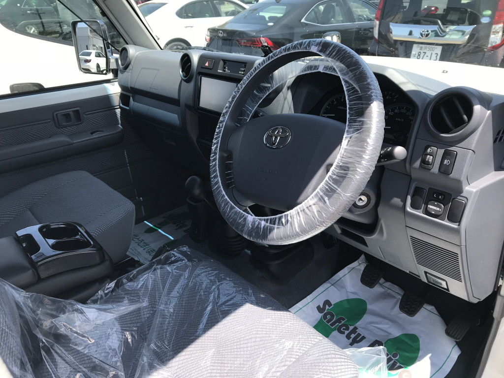 マイカーセンター中古車情報 ランドクルーザー70ピックアップ入荷 U Car金沢御影店 石川トヨタ自動車株式会社 公式webサイト お知らせ マイカーセンター中古車情報 ランドクルーザー70ピックアップ入荷 U Car金沢御影店 石川トヨタ自動車株式会社 公式webサイト お知らせ