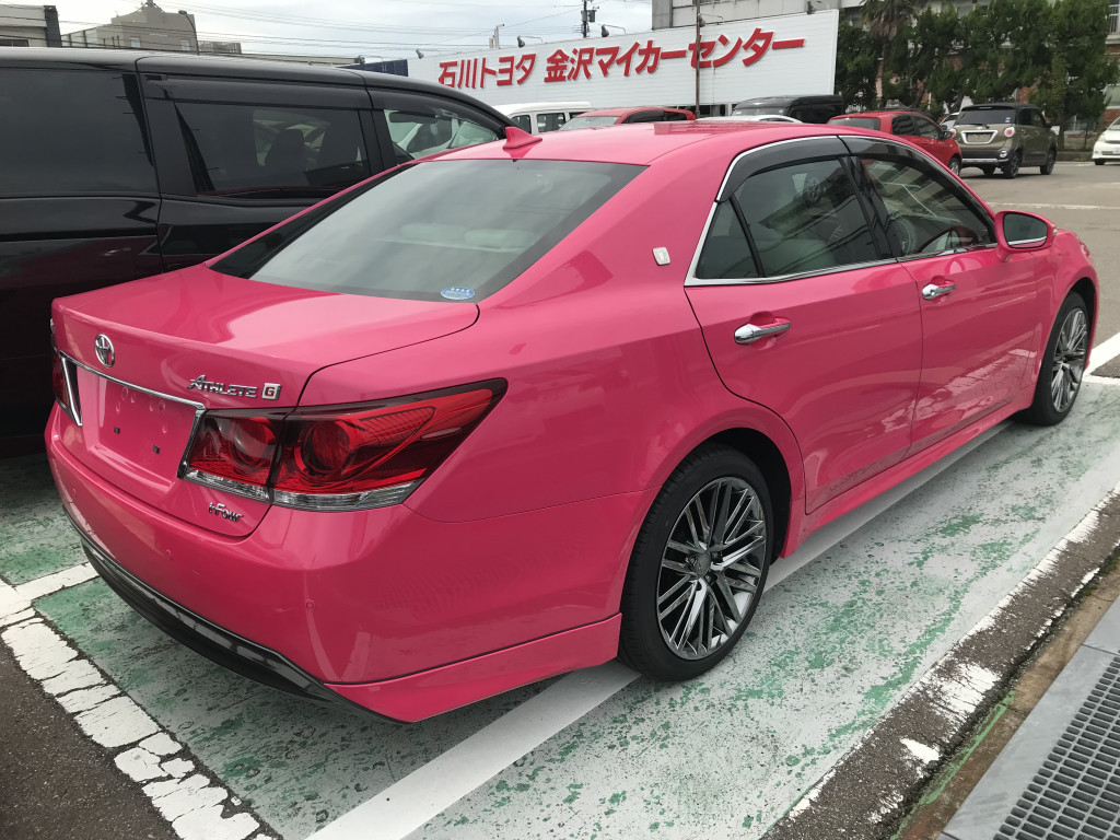 マイカーセンター中古車情報 ピンククラウン入荷 U Car金沢御影店 石川トヨタ自動車株式会社 公式webサイト お知らせ