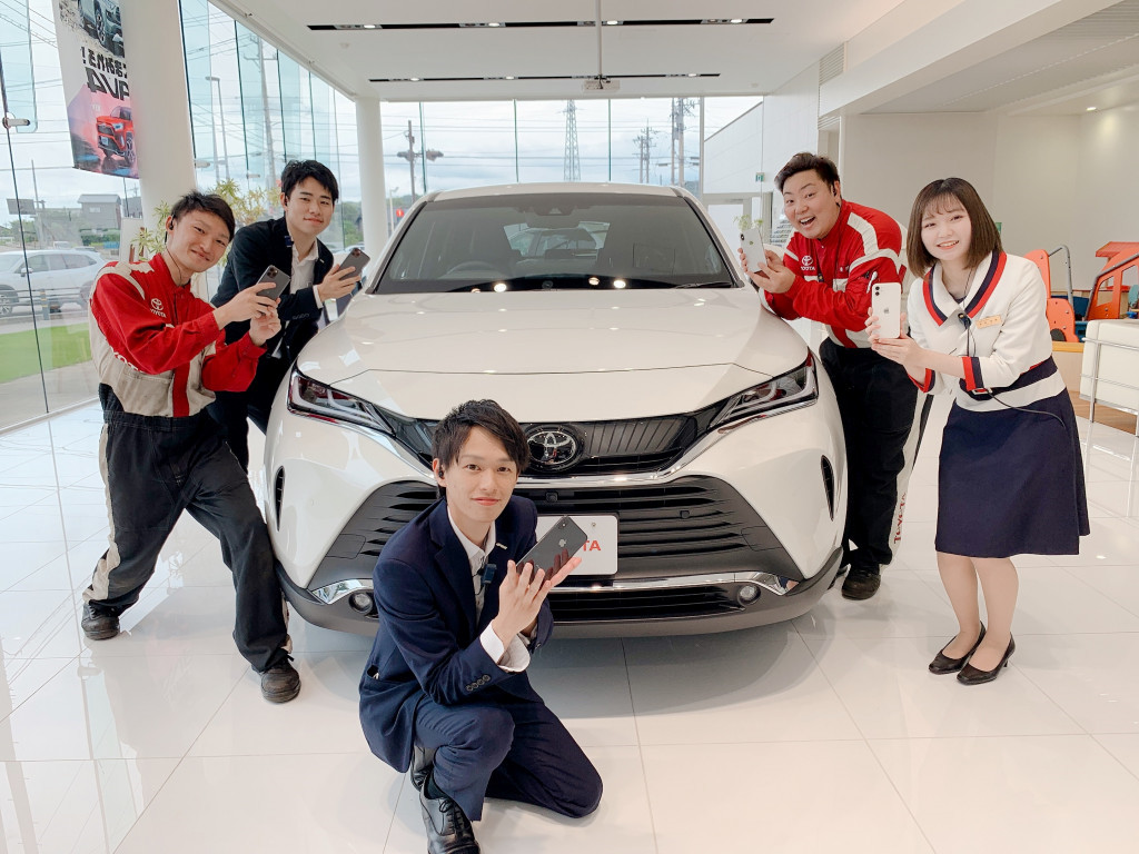 カーディーラーで新しいスマホに Auイベント開催しますよ 金沢東店 石川トヨタ自動車株式会社 公式webサイト イベント フェア